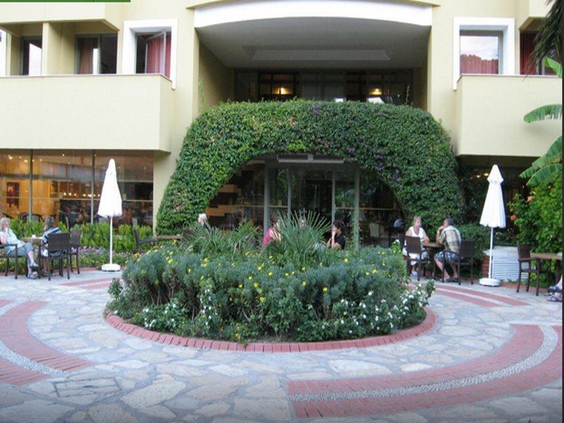 Corinthia Club Hotel Текирова Экстерьер фото